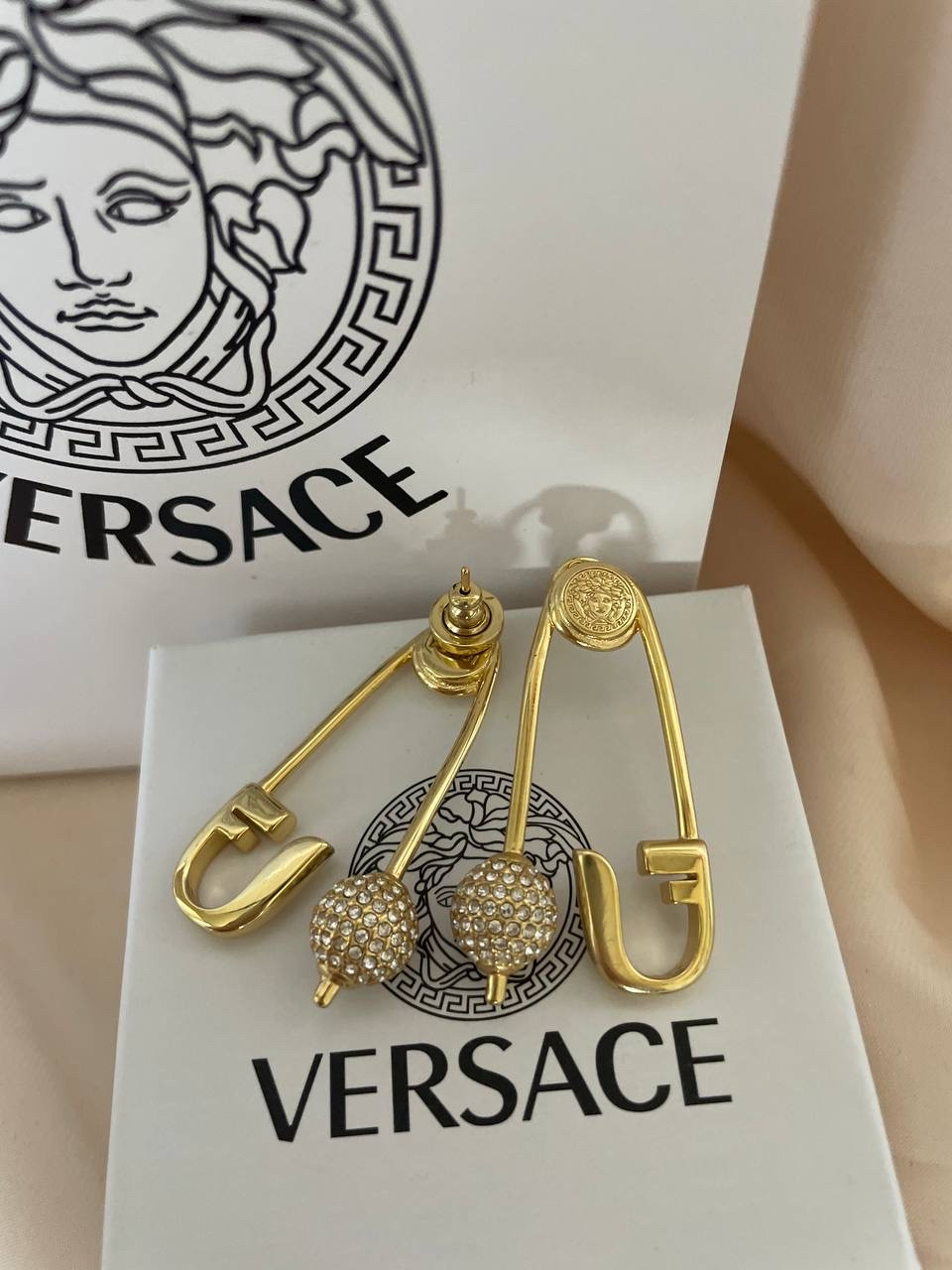 Сережки Версачі позолота 18К з цирконами, фото 1