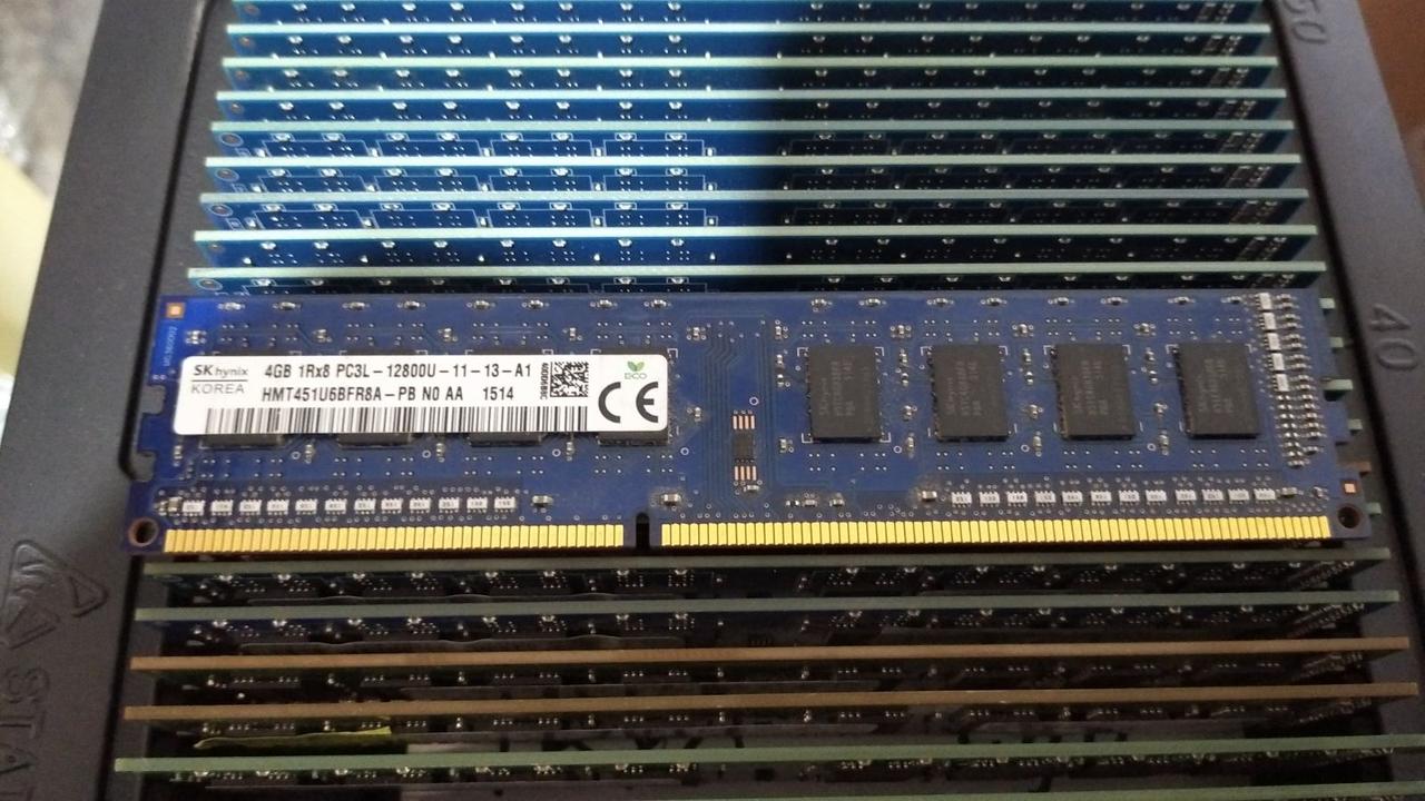 4GB DDR3L 1600MHz Hynix PC3L 12800U 1Rx8 RAM Оперативна пам'ять HMT451U6BFR8A, фото 1