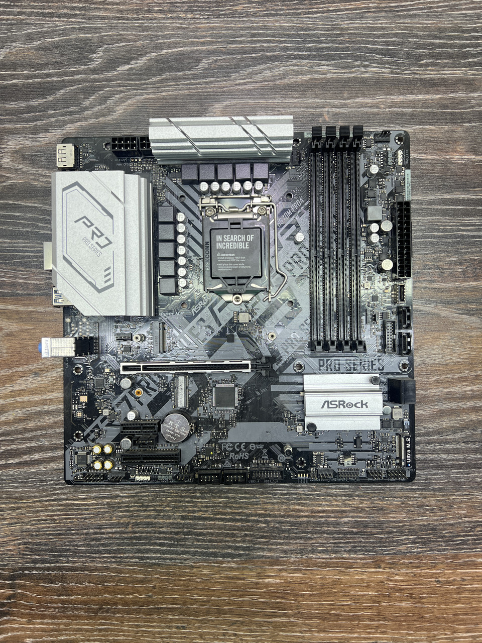 🧩 Материнська плата ASRock H570M Pro4 (s1200, Intel H570, PCI-Ex16)