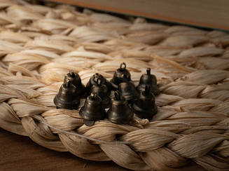 Металеві дзвіночки для прикрашання одягу та сувенірів розміром 10 мм, колір стара латунь