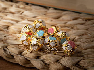 Бубонці для декорування сувенірів та одягу мікс різнокольорових дзвіночків у золотому металі розміром 12 мм