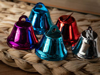 Дзвіночок різнокольоровий металевий фурнітура для декорування сувенірів мікс розміром 26 мм