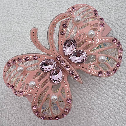 Заколка автомат для волос глянцевая бабочка розового цвета с стразами и белыми бусинами ширина 4.5 см длина 8 см, фото 1