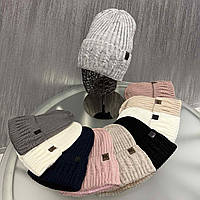 Шапки жіночі, на флісі (56-58р універсальний) купити гуртом від складу 7 км Одеса