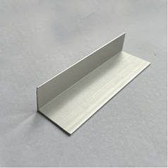 Кутник алюмінієвий 20 х 30 х 2 мм