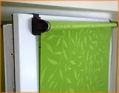 Рулонні штори НАТУРА 2258 зелений колір з фіксацією