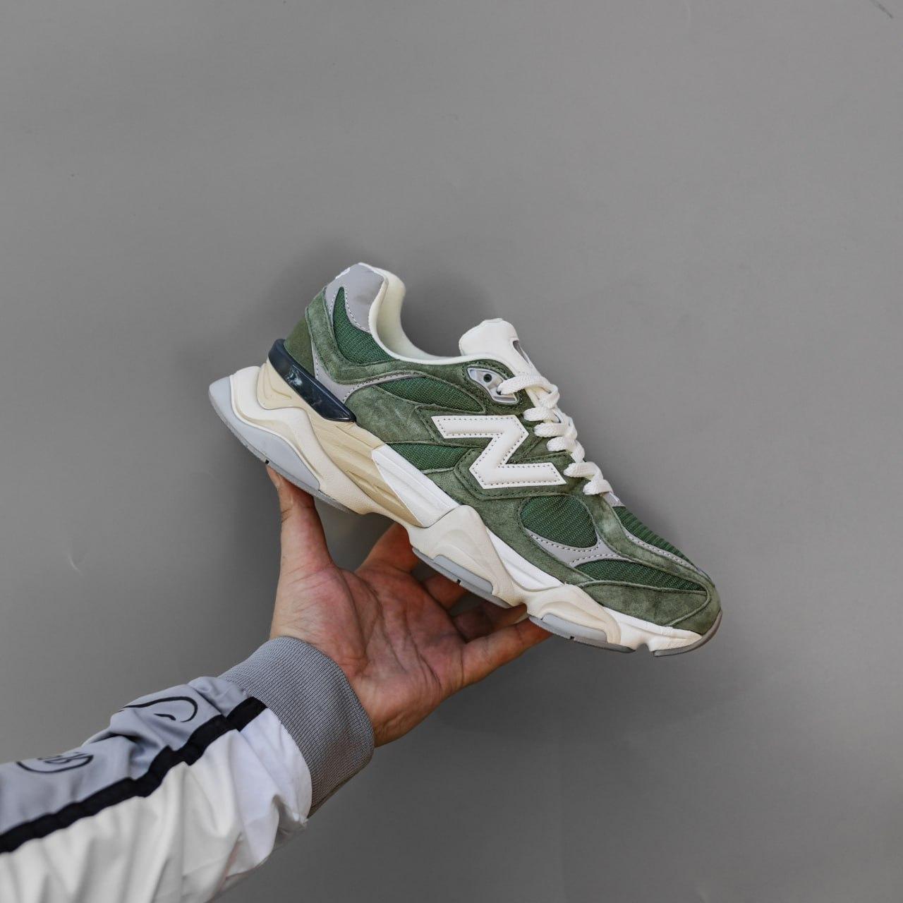 Чоловічі спортивні кросівки New Balance 9060 (зелені з білим) демісезонні кроси 3135 Нью Беленс топ, фото 1