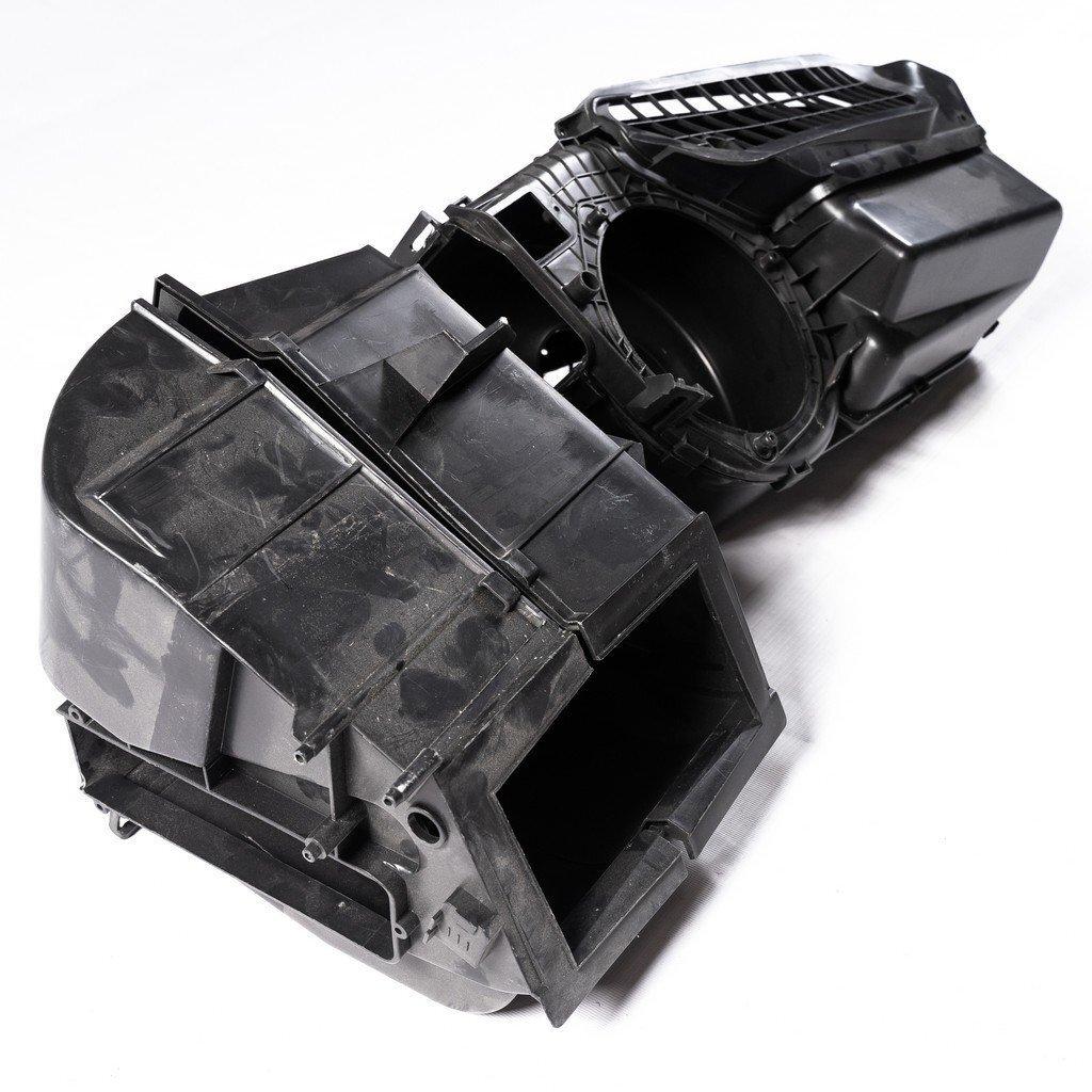 Корпуси опалювача ВАЗ 2110... -2112 і LADA Priora (без кондиціонера) нового зразка, ЗАО "Кінелагропласт