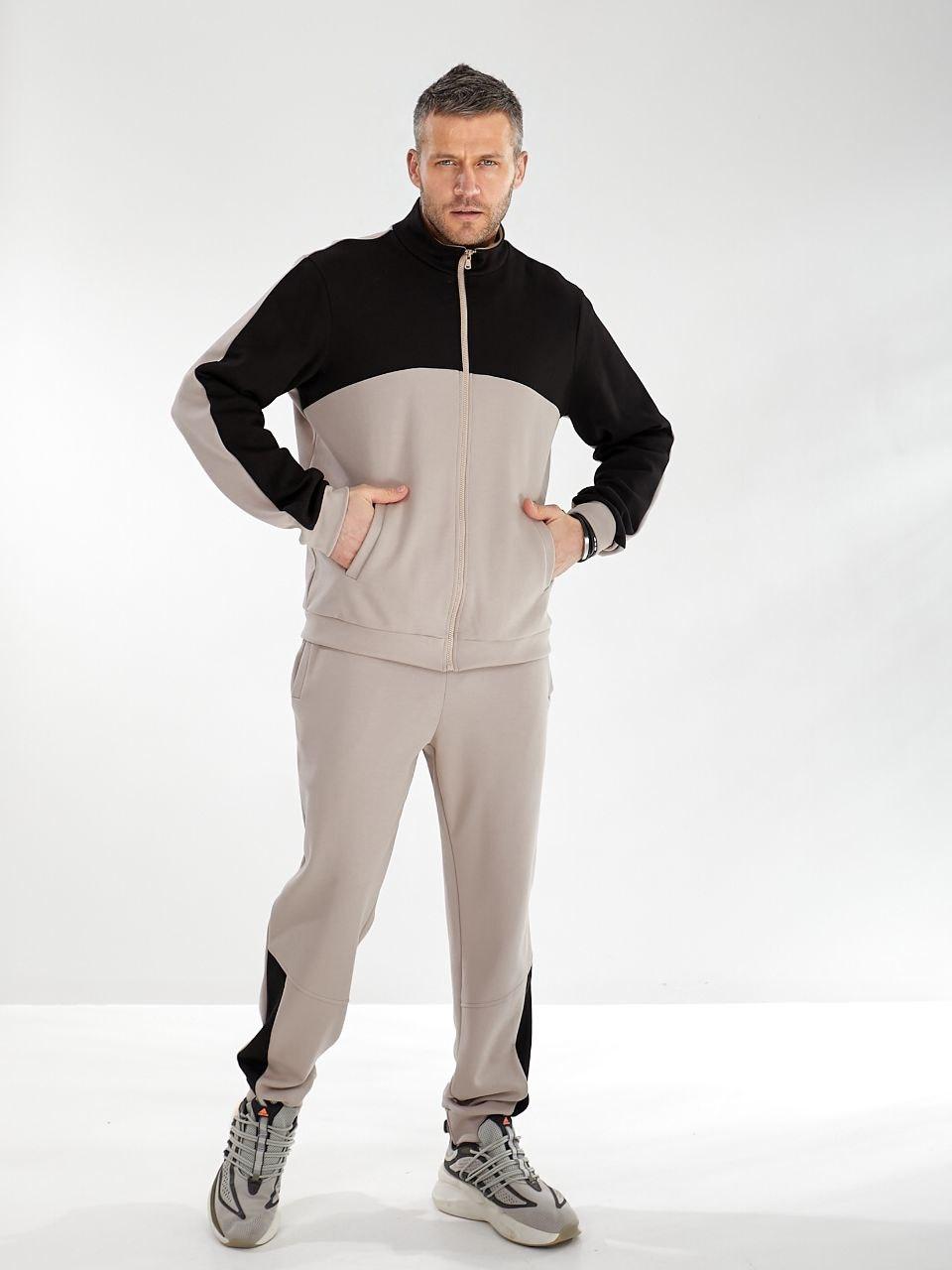 Чоловічий комплект із лакостової тканини