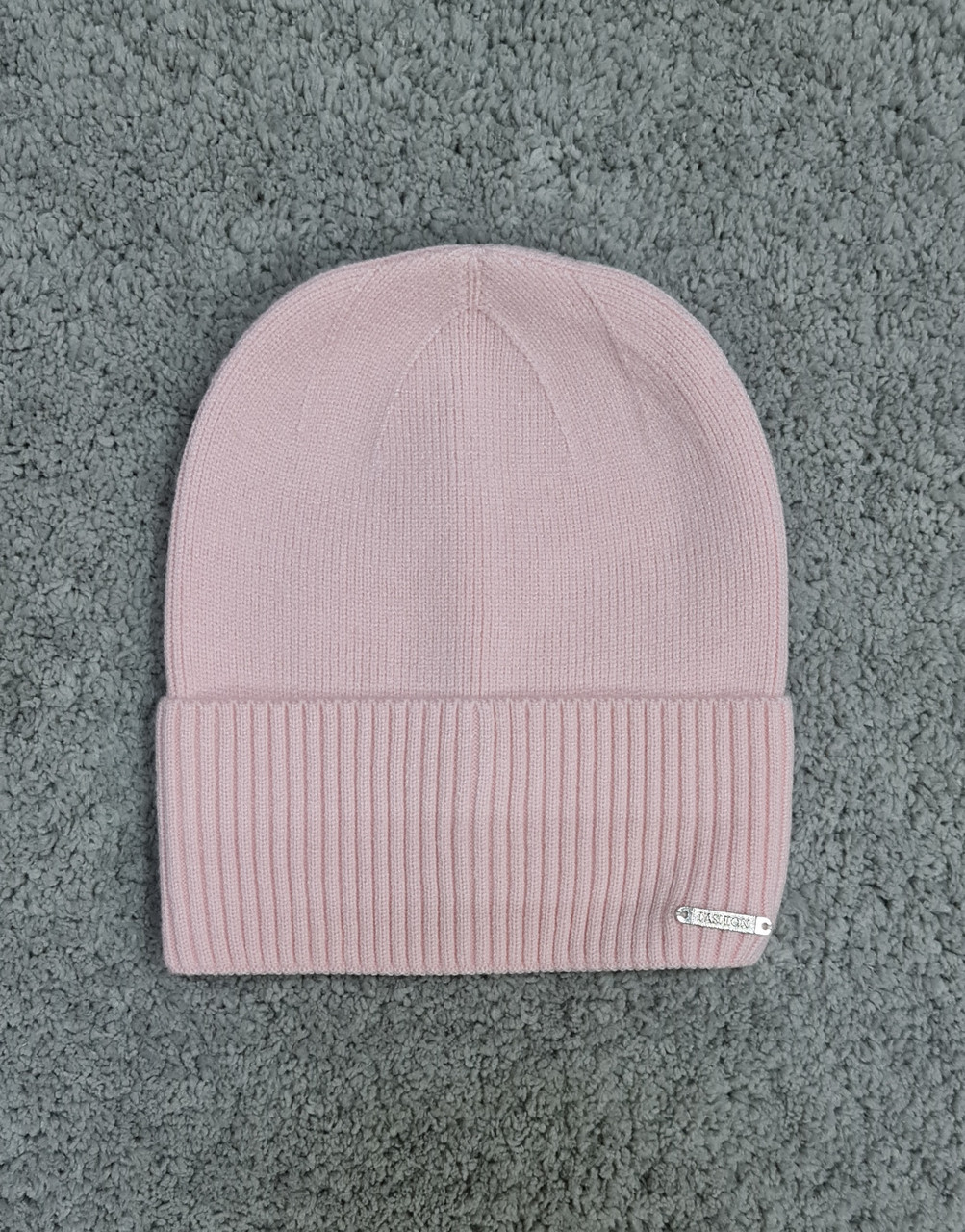 Шапка жіноча однотонна класична