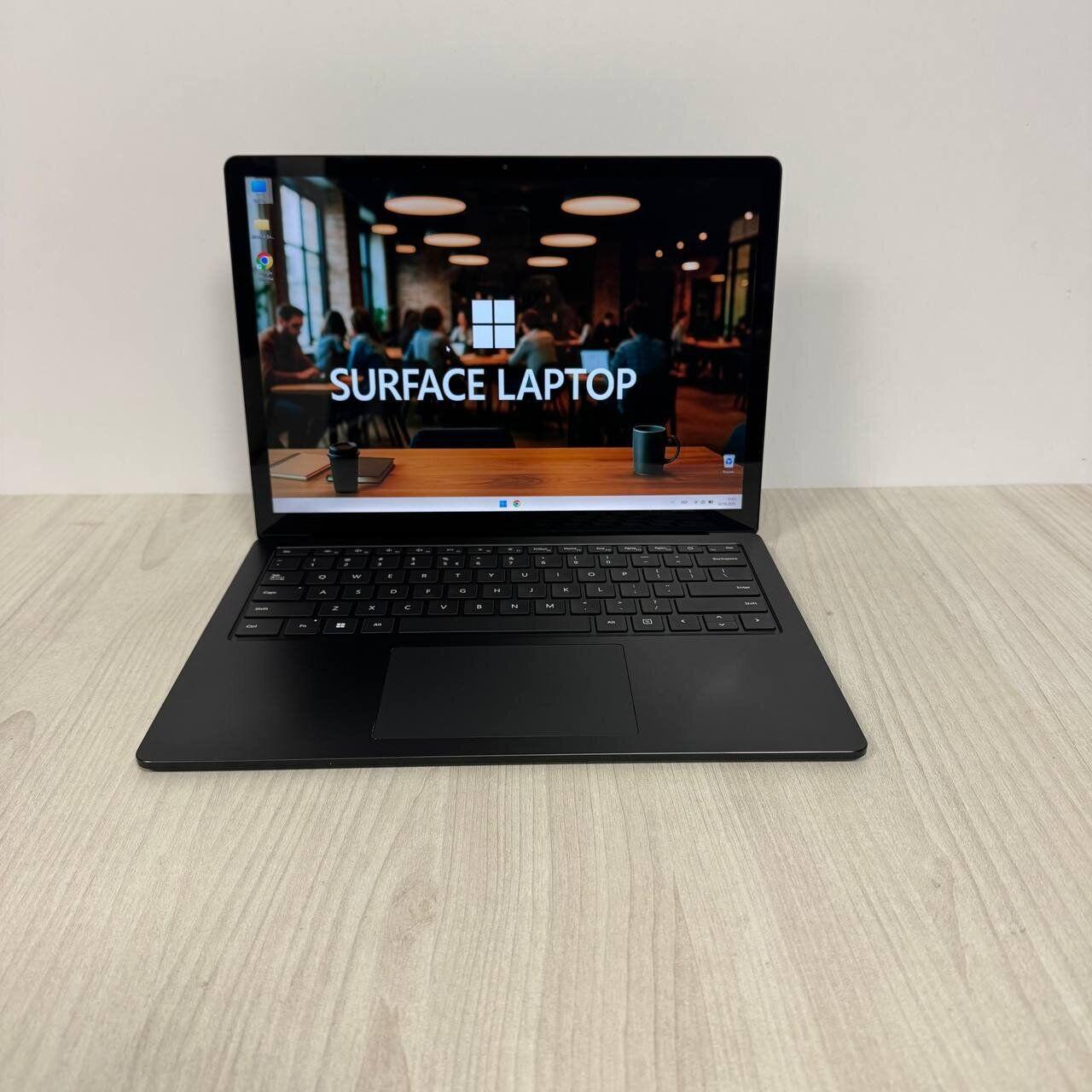 Б/в Ультрабук Б-клас Microsoft Surface Laptop 4 13.5" 2256x1504 Touch| Ryzen 5 4680U| 16GB RAM| 256GB SSD NVMe| Radeon RX Vega 7