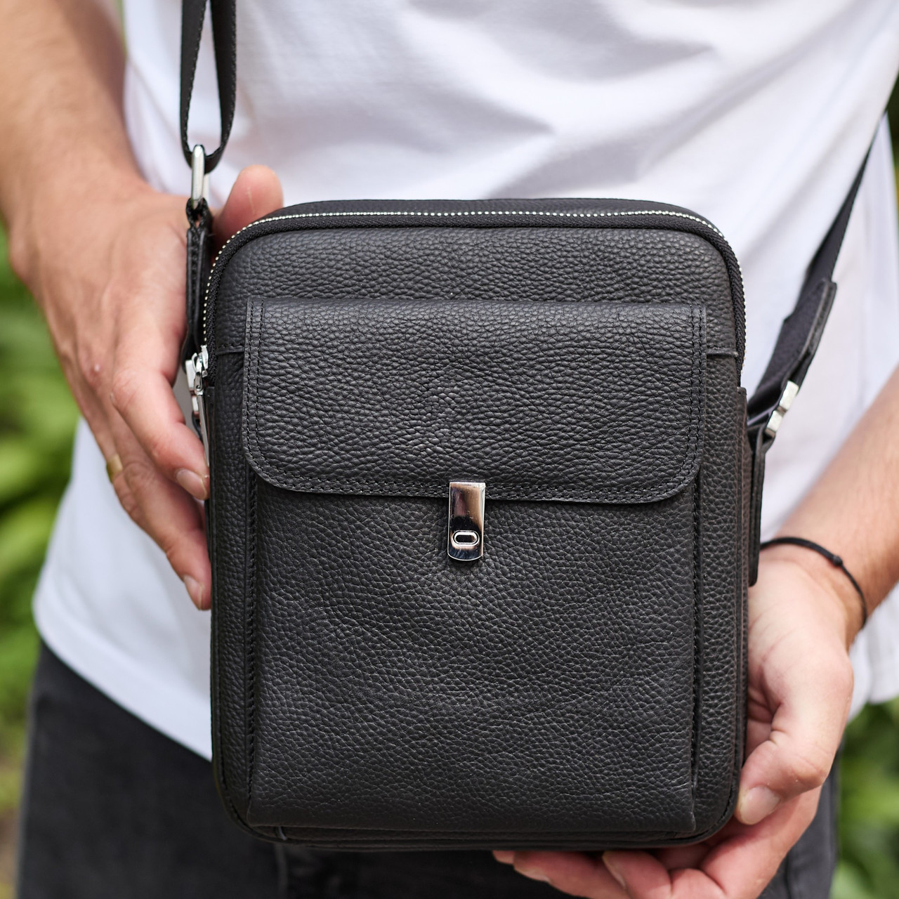 Чоловіча сумка з натуральної шкіри 24х20х8, чорна барсетка через плече, чоловічий месенджер, чорний, фото 1