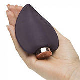 Вібратор для клітора у формі пелюстки Fifty Shades Freed, фіолетовий, 11 х 8 см, фото 6