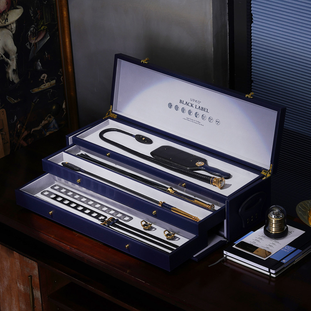 Валіза БДСМ UPKO Black Label Deluxe Kit з розкішними девайсами з італійської шкіри, фото 1