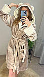 Теплий жіночий бежевий халат з вушками , короткий жіночий махровий халат, фото 6