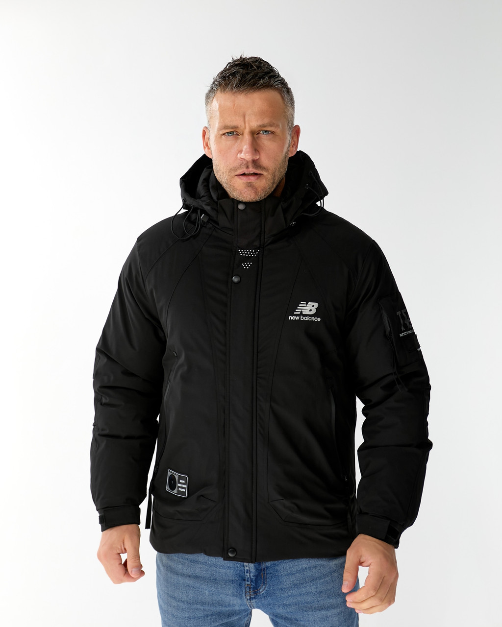 Чоловіча куртка New Balance спортивна утеплена зимова куртка Нью Баланс чорна з капюшоном