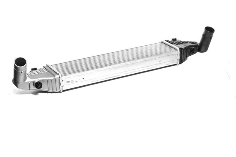 Інтеркулер MAZDA 3 (04-) 1.6 CITD Nissens 96532