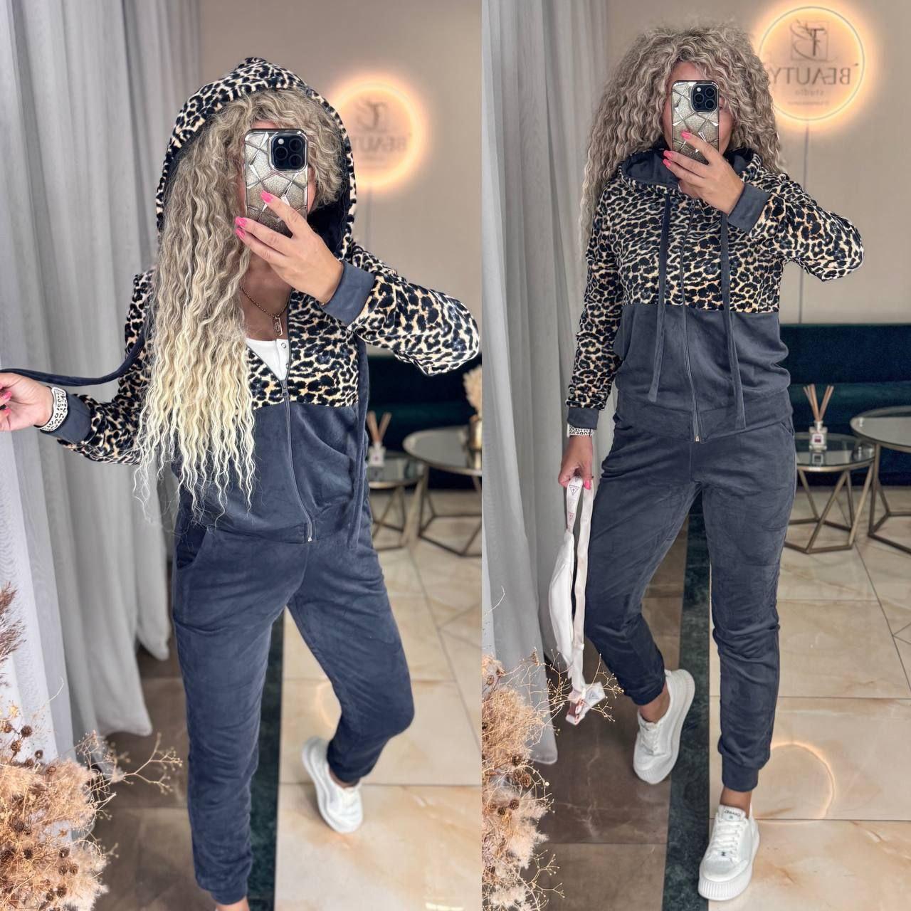 Стильний жіночий спортиний костюм з велюру (Розмір 42,44,46,48,50,52), Графіт