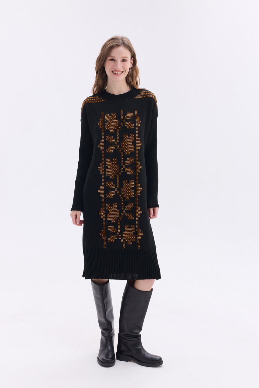 Тепла в'язана сукня "Вербена" (чорний, червоний)