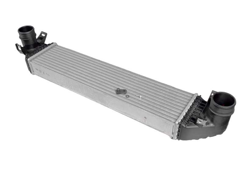 Інтеркулер FORD C-MAX II / Focus III / Kuga II Nissens 961220