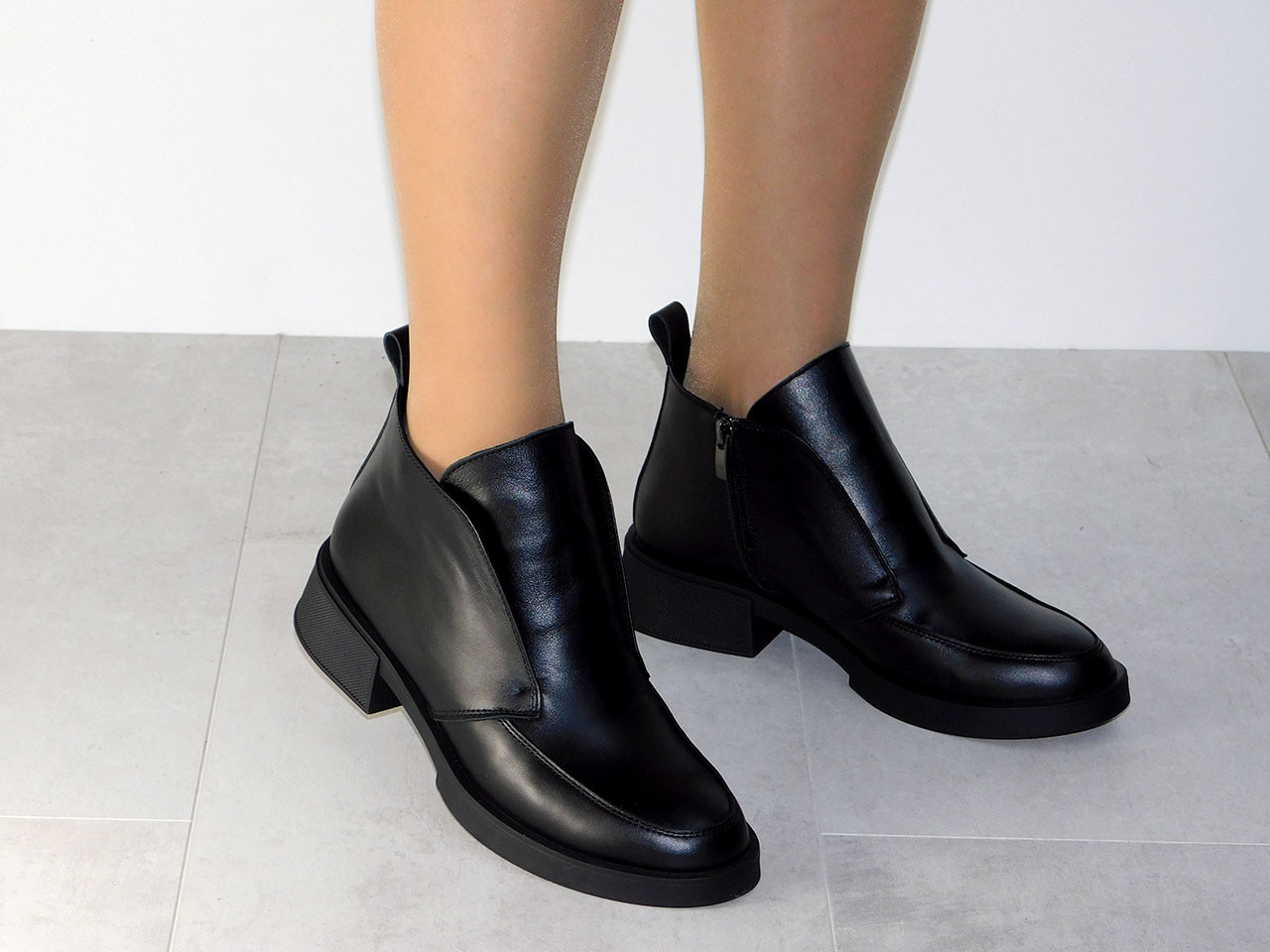 Жіночі демісезонні лофери шкіряні чорні, фото 1