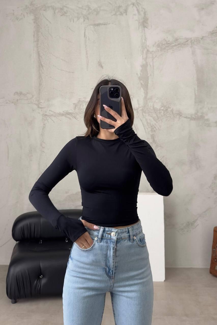 Обтягуючий лонгслів з вирізами для пальчиків з натурального мікродайвінгу Модель: 1526-2339 Колір: чорний, фото 1