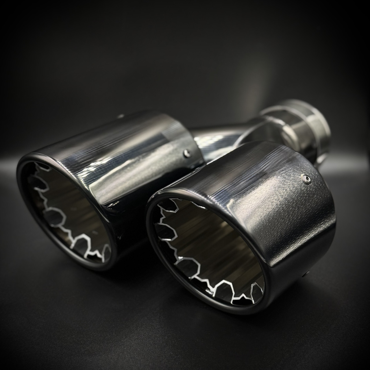 Насадка "Hexagons" подвійна на вихлопну систему під трубу 63 мм, зовнішній діаметр 102 мм