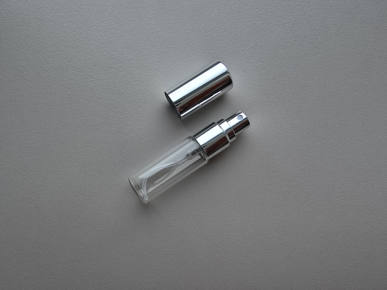 6.5 - 7 мл Олівець скляний прозорий флакон з металевим срібним спреєм, пляшка, атомайзер з розпилювачем