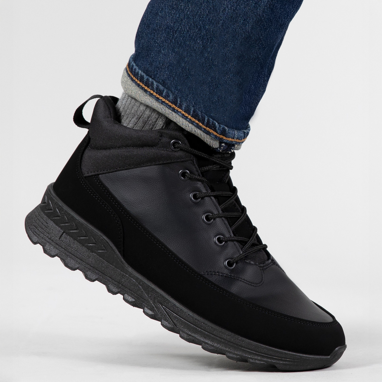 Черевики чоловічі зимові з шкіри на замок чорні (4303)