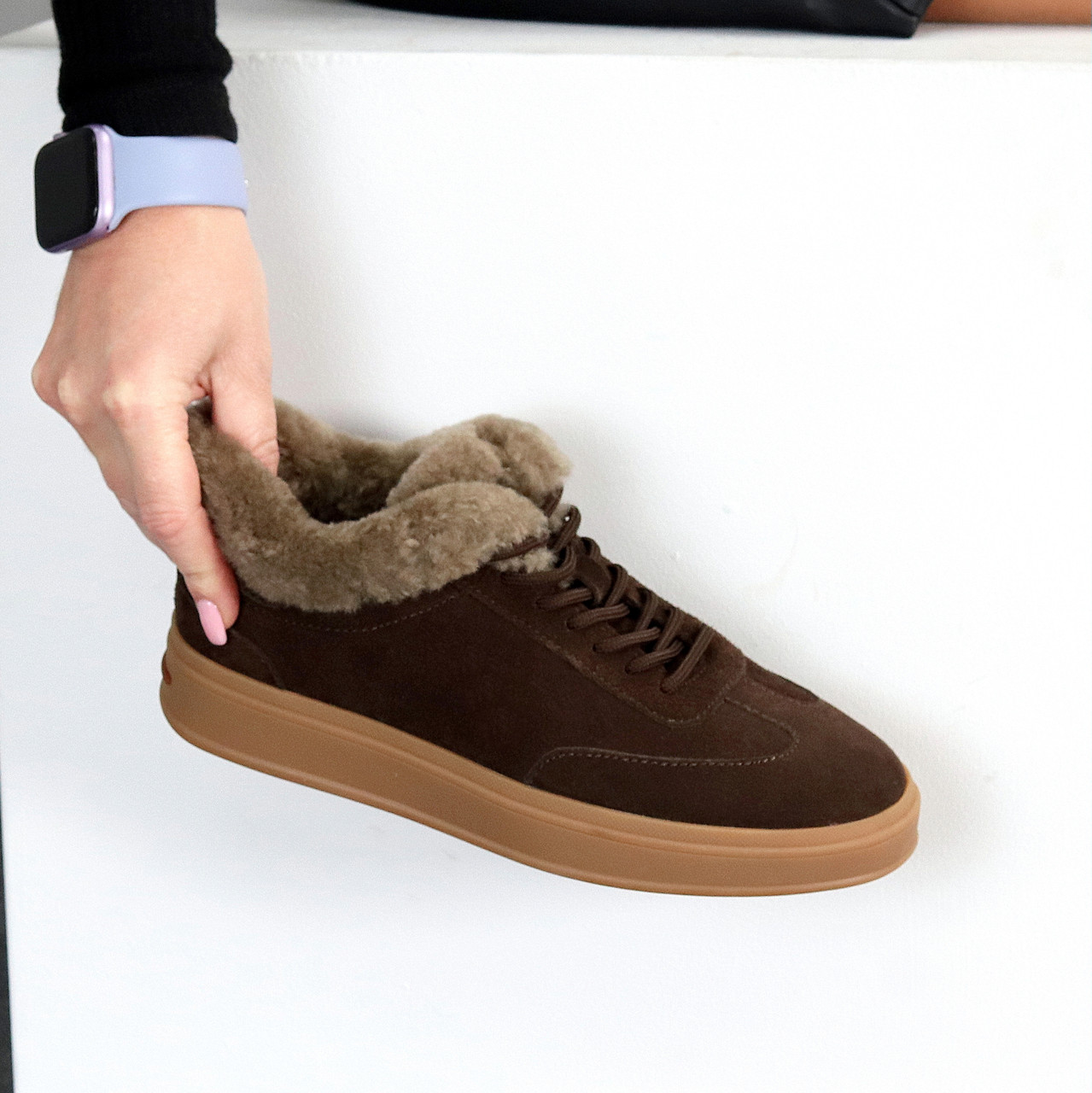 Класні зимові кросівки натуральна замша опушка цигейка колір Шоколад, фото 1