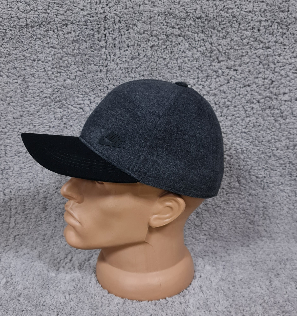 Бейсболка кепка тепла зимова осіння сіра з чорним