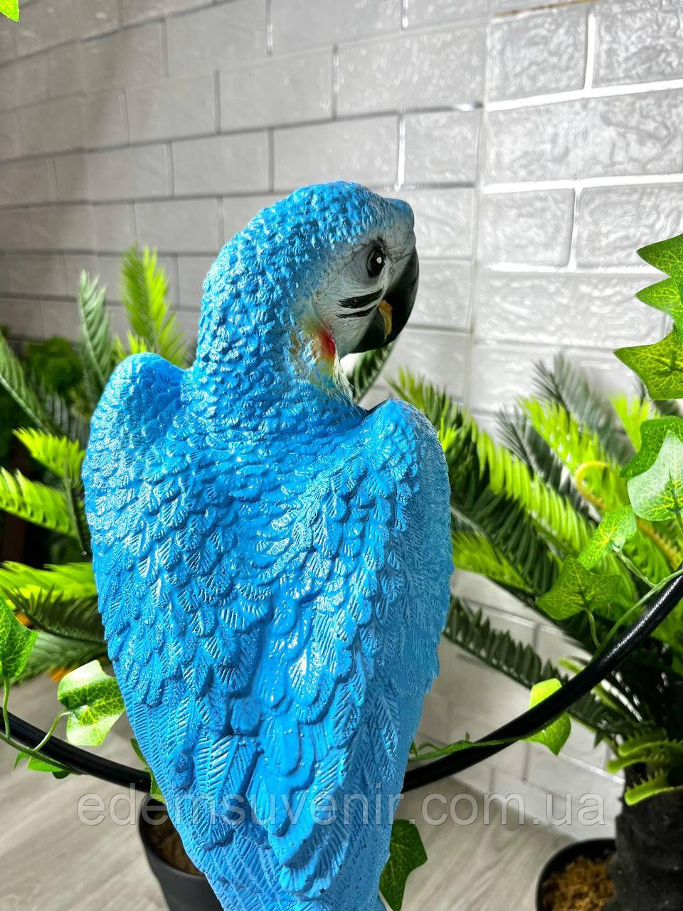 Садова фігура Папуга Ара в кільці, блакитно-жовтий, висота 57 см, кільце Ø40 см, декор для дому і саду