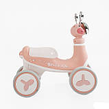 Дитячий біговел 1.5-3 роки JOY JL-50172 чотирьохколісний пластикова рама підсвітка українське озвучування Рожевий, фото 3