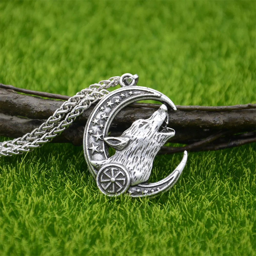 Кулон Слов'янський оберіг коловрат вовк із місяцем амулет талісман підвіска у вигляді вовка на місяці, фото 1