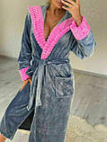 Довгий махровий жіночий халат сіро-рожевий, дуже теплий і ніжний на дотик, фото 6