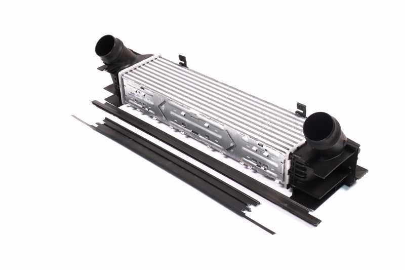 Інтеркулер BMW 1 / 2 / 3 Series (10-) Nissens 96552