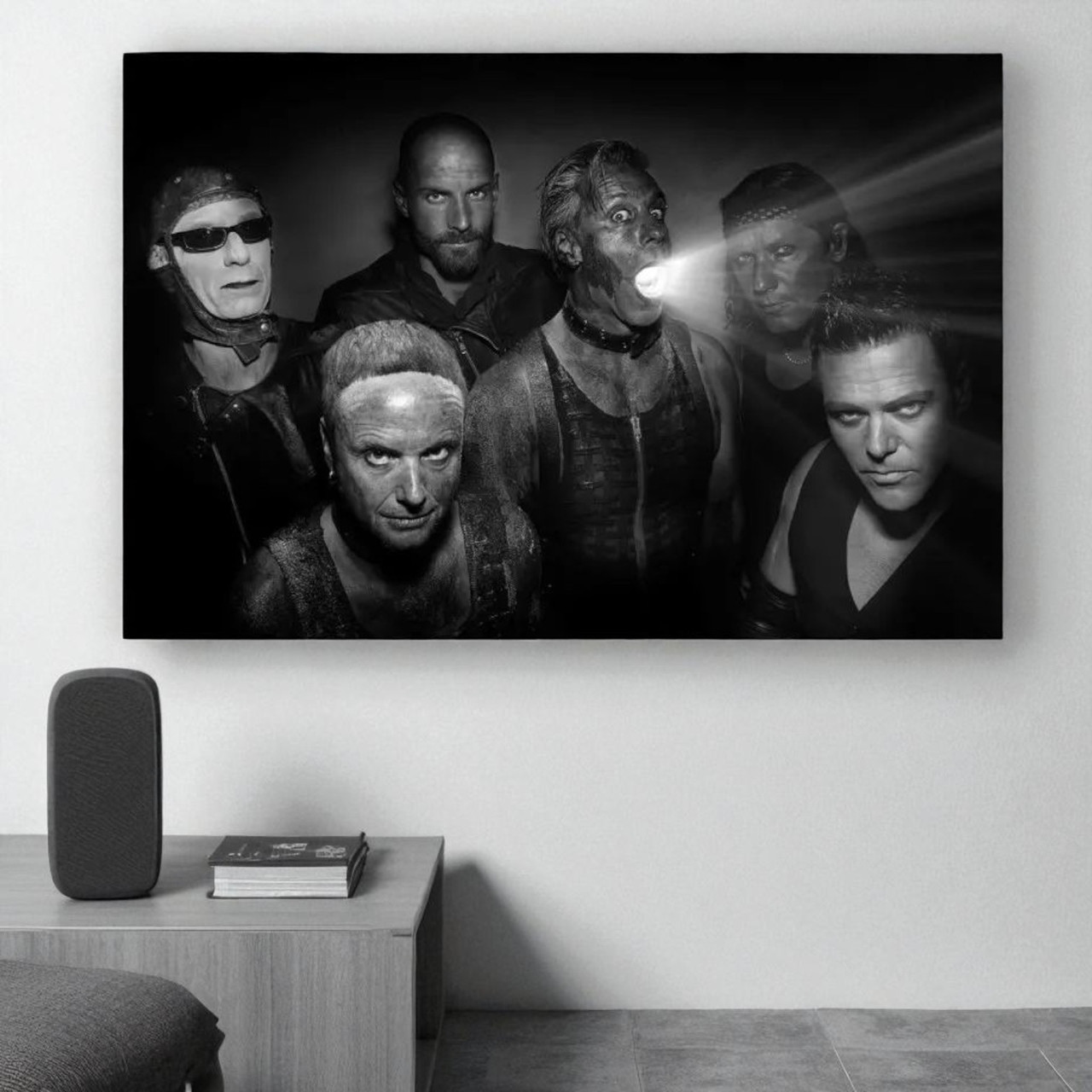 Картина Rammstein у чорному стилі – культова рок-група, сучасний настінний декор для фанатів Рамштайн Друк на полотні 60х40 см, фото 1