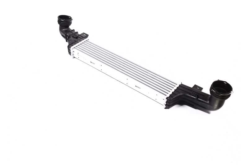 Інтеркулер MERCEDES W210 E220 CDI (98-02) Nissens 96899