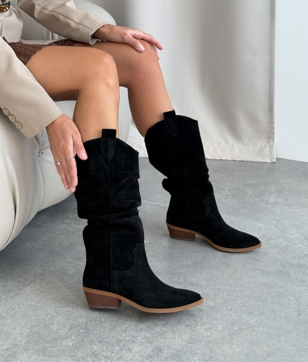 Чоботи-козаки зимові високі замшеві чорні, фото 1