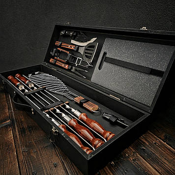 Подарунковий набір шампурів у дерев'яному кейсі "Форест"