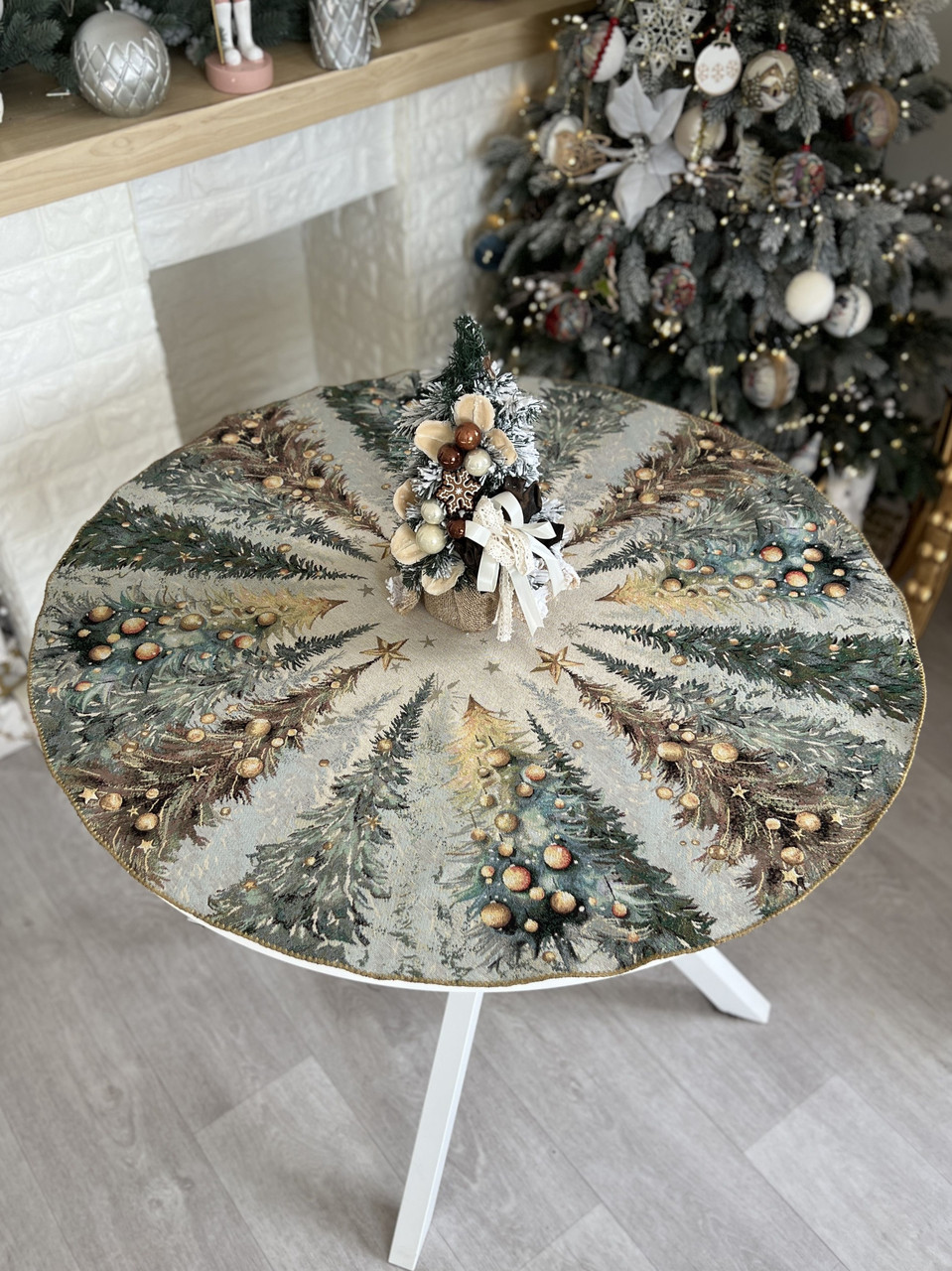 Скатертина кругла Новорічна гобелен Ø90 см. RUNNER1387FN, фото 1