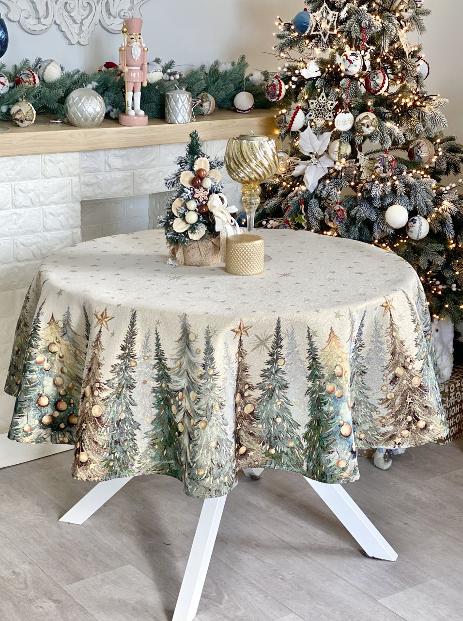Скатертина кругла Новорічна гобелен Ø160 см. RUNNER1387FN, фото 1