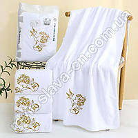 Крижма біла із золотистою вишивкою "Янгол" (мікрофібра)