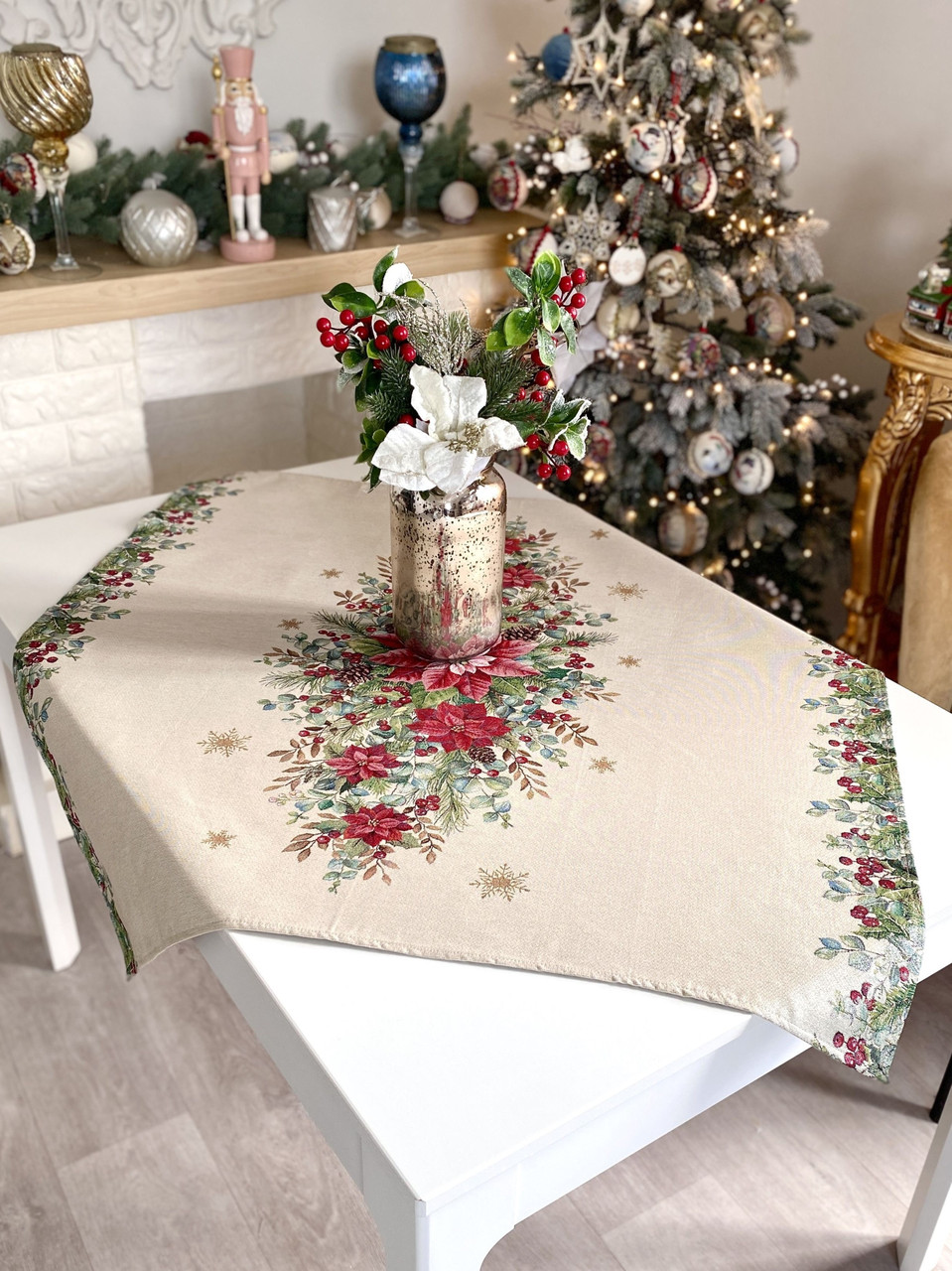 Скатертина на Новорічний стіл  97х100 см. гобеленова RUNNER1391NA, фото 1