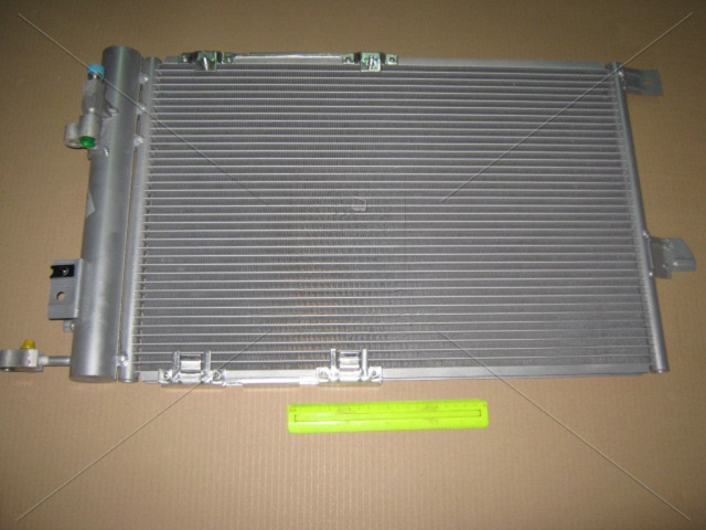 Радіатор кондиціонера Daewoo Nexia (94–)/Opel Astra G (Nissens) 94384