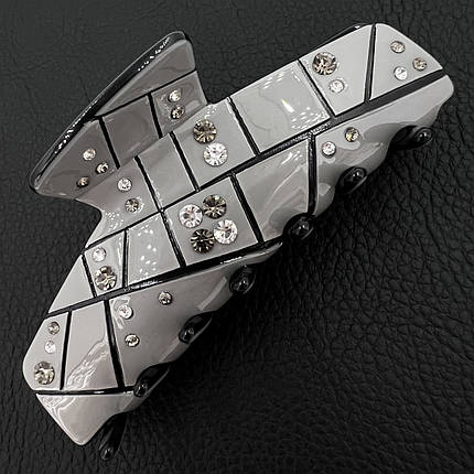 Краб для волос прочный пластик глянцевый серого цвета с узорами и переливающимися стразами ширина 3.5 см длина 9 см, фото 1