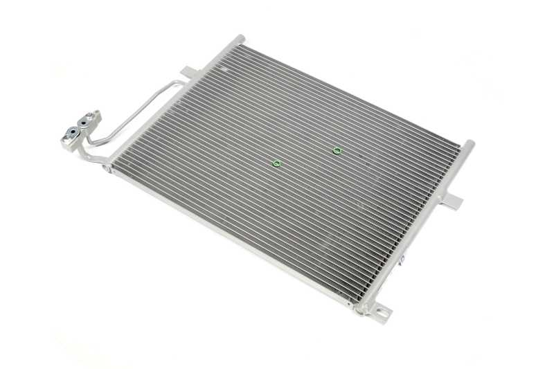 Конденсер кондиціонера BMW 3 E46/E83 (98–05) (Nissens) 94431