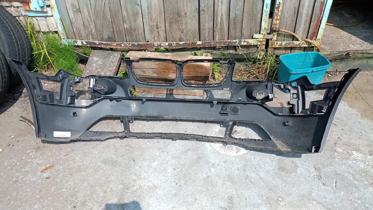 Вітаю зацікавлених на авто розборці Чемпіон !!!<br />
 Предметом оголошення є&nbsp;&nbsp;Бампер Передній BMW X3 E83 Lift&nbsp;<br />
 Фактичний стан на фото. Гарантія 14 днів на встановлення та перевірку<br />
 Висилаємо по всій Україні по передоплаті на транспортні витрати!<br />
 Наявність та асортимент на складі постійно змінюються.<br />
 Точні деталі уточняйте по телефону +380973363743 — фото 4