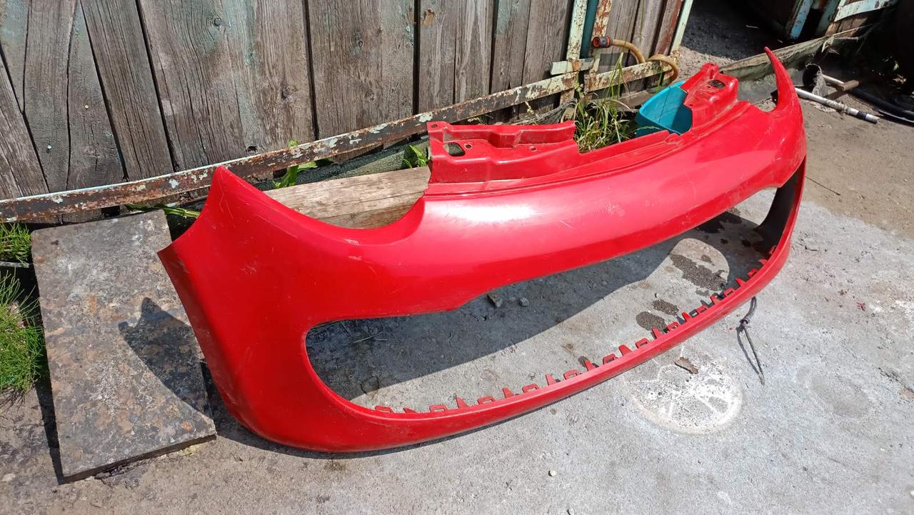 Вітаю зацікавлених на авто розборці Чемпіон !!!<br />
 Предметом оголошення є&nbsp;Бампер передній Citroen C1 PM 2005-2008 521190H070&nbsp;<br />
 Фактичний стан на фото. Гарантія 14 днів на встановлення та перевірку<br />
 Висилаємо по всій Україні по передоплаті на транспортні витрати!<br />
 Наявність та асортимент на складі постійно змінюються.<br />
 Точні деталі уточняйте по телефону +380973363743 — фото 4