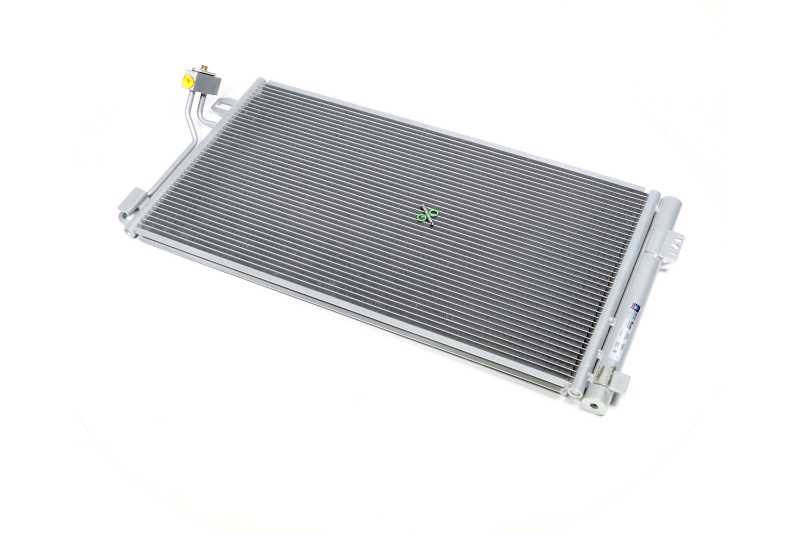 Конденсатор кондиціонера Mercedes Vito II W639 (03–) (Nissens) 94674